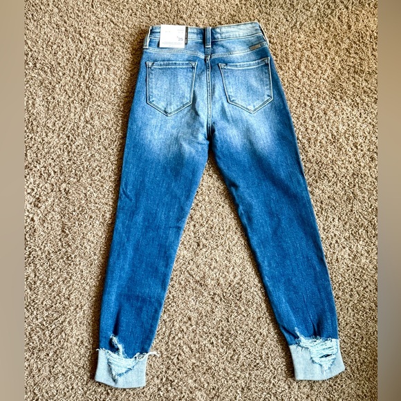 KanCan Light Blue Distressed Capri Ankle Jeans - Women's Size 3/25 - Picture 2 of 4